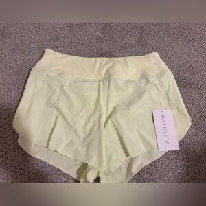 Athleta Run with It 3.5 inch short